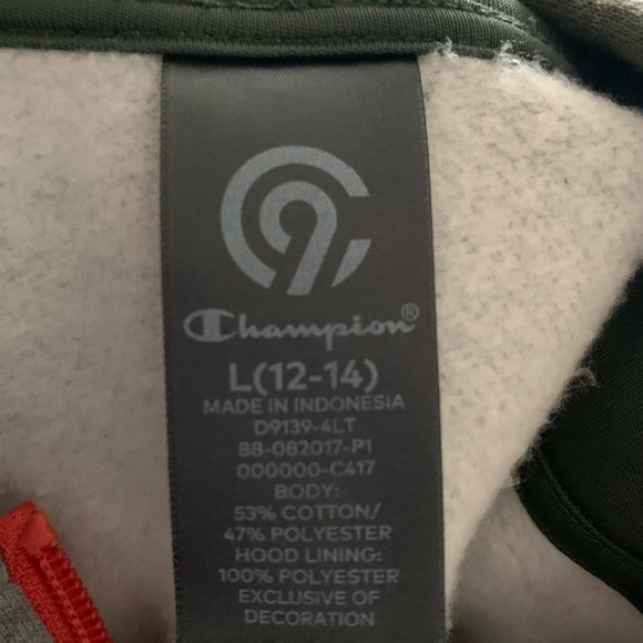 Boys champion jacket - Picture 3 of 3